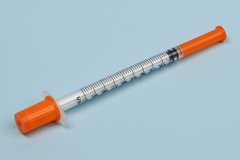 Seringa de insulina descartável (U-100)